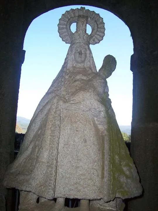 Virgen Santuario de los Milagros de Ourense